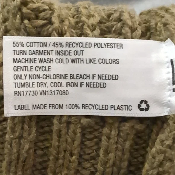 Universal Thread knit top - Picture 2 of 4